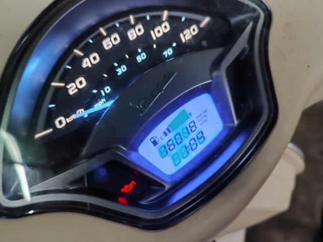 เวสป้า รถมือเดียว สด เทิร์น อุดร รูปที่ 6