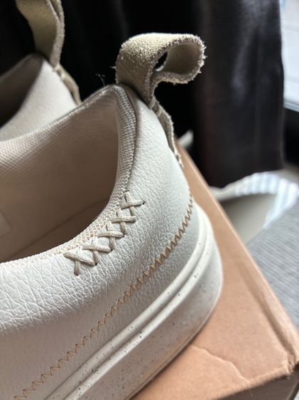 รองเท้าผ้าใบมินิมอล (used) รูปที่ 12