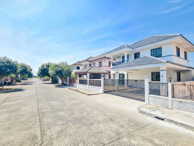 Land and Houses ไม่มี สร้างเสร็จก่อน 2010 บ้านเดี่ยวศุชญา คลอง4 รูปที่ 2