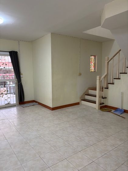 Pruksa 2016 มีบางส่วน ไม่ใช่ ให้เช่าบ้านทาวน์เฮาส์ 2 ชั้น หมู่บ้านพฤกษา 33 รูปที่ 4