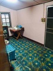 ขายบ้านพร้อมที่ดินหมู่บ้านสมใจนึกตำบลชมพูอำเภอเมืองจังหวัดลำปางเนื้อที่2งาน65ตาางวาบ้านปูนชั้นเดียวมี2ห้องนอน2ห้องน้ำมีห้องเก็บขงห้องรัวมีโร