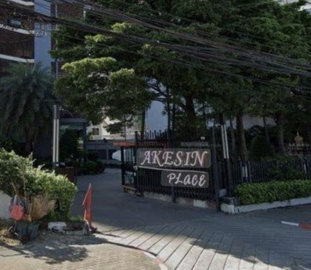 ตกแต่งครบ ขายคอนโด เอกสินเพลส งามวงศ์วาน ซ.2 บรรยากาศเงียบ สงบ มีแต่ผู้ใหญ่ในกระทรวงสาธารณะสุขพักอาศัยครับ ที่จอดรถ 7 ชั้นเหลือๆเข้าออกได้สองทาง  รูปที่ 2