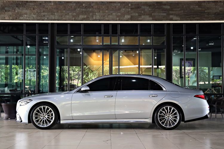 Mercedes-Benz S-Class 2022 S580 Sedan ปลั๊กอินไฮบริด (PHEV) ไม่ติดแก๊ส เกียร์อัตโนมัติ บรอนซ์เงิน รูปที่ 3