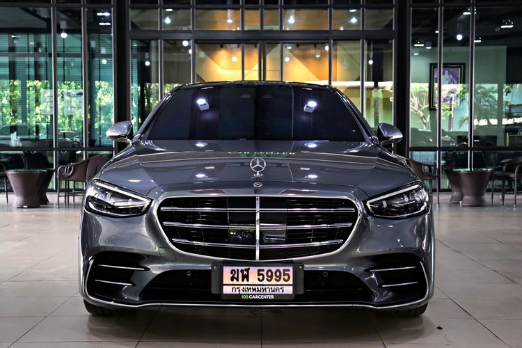 Mercedes-Benz S-Class 2022 S580e Sedan ปลั๊กอินไฮบริด (PHEV) ไม่ติดแก๊ส เกียร์อัตโนมัติ เทา รูปที่ 2