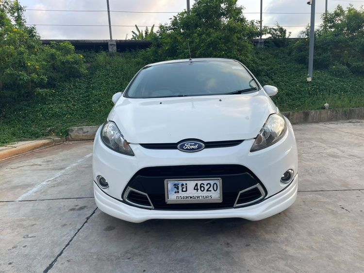 Ford Fiesta 2011 1.6 Trend Sedan เบนซิน ไม่ติดแก๊ส เกียร์อัตโนมัติ ขาว รูปที่ 2