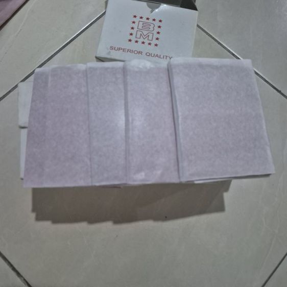 กระจกสีประดับโบสถ์(สีแดง แบบโค้ง)ยี่ห้อ BMสีสวยไม่เพี้ยน ปรอทดีมากไม่ร่อนไม้หลุด รูปที่ 5