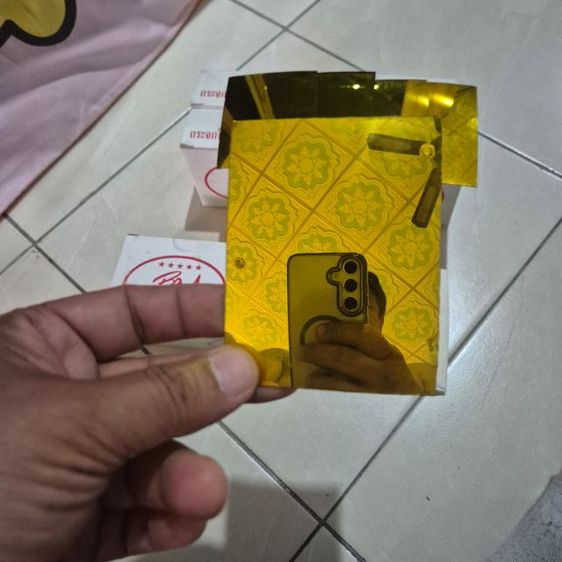 กระจกสีประดับโบสถ์(สีทอง แบบโค้ง) ยี่ห้อ BMสีสวยไม่เพี้ยน ปรอทดีมากไม่ร่อนไม้หลุด รูปที่ 6