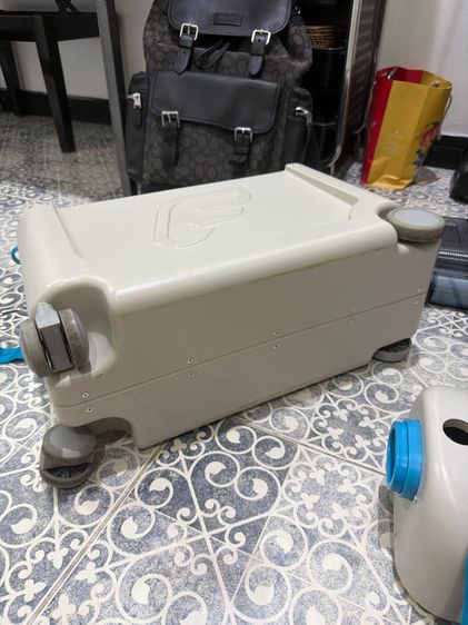 JETKIDS™ by STOKKE® Bed กระเป๋าเดินทางขี่ได้สำหรับเด็ก (2-7y) รูปที่ 4