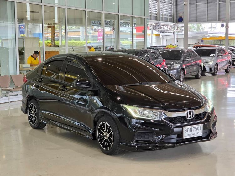 Honda City 2017 1.5 S Sedan เบนซิน ไม่ติดแก๊ส เกียร์อัตโนมัติ ดำ รูปที่ 3