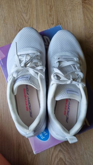 รองเท้าผ้าใบSkechers ลำลองผู้หญิงสีขาว เบอร์7(US) รูปที่ 6