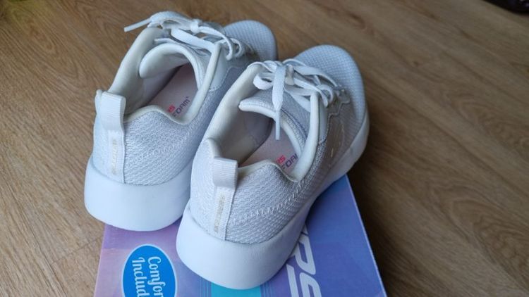 รองเท้าผ้าใบSkechers ลำลองผู้หญิงสีขาว เบอร์7(US) รูปที่ 4