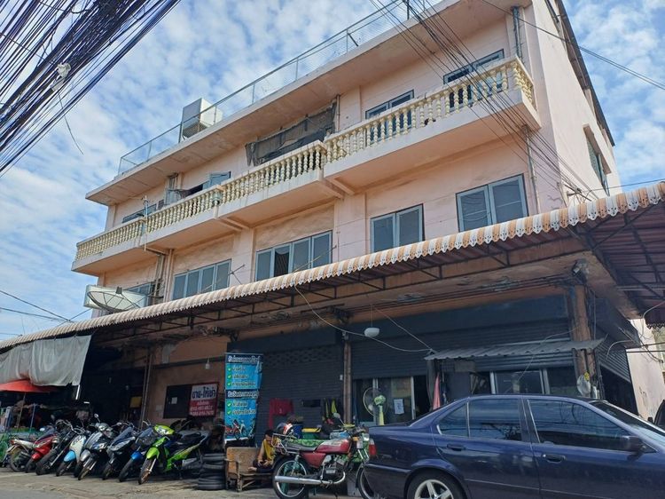 ขายกิจการห้องเช่า 88 ตร.วา ห้องเช่าเต็มตลอด อยู่ใจกลางแหล่งจ้างงาน  ซอยเพชรเกษม 20 (ใกล้ BTS สถานีบางหว้า)