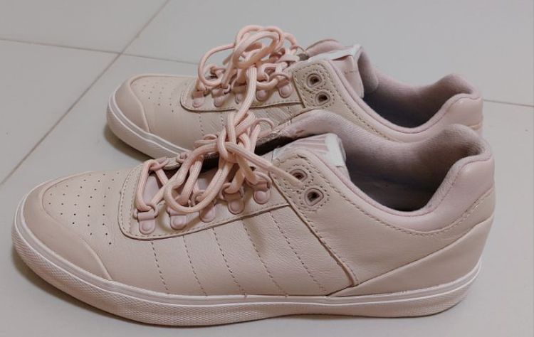 รองเท้าแบรนด์ K-SWISS แท้ สภาพใหม่มาก ใส่ 2 ครั้ง