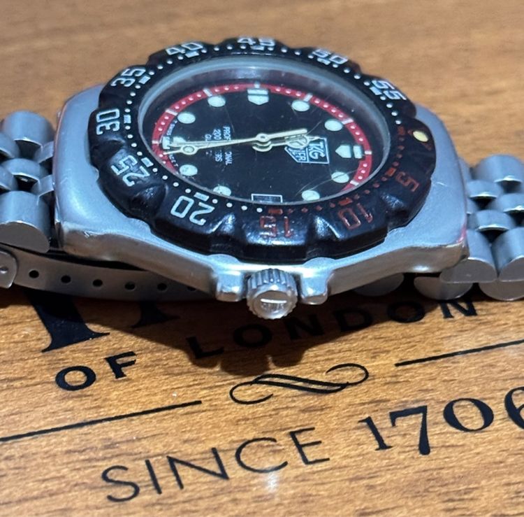 นาฬิกา Tag Heuer F1  รูปที่ 4