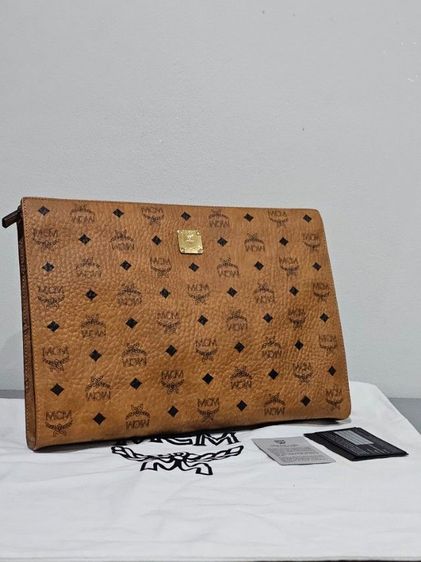 MCM Pouch เจ้าของขายเอง สภาพดีมากเหมือนใหม่ ใจน้อยเก็บยาว รูปที่ 3