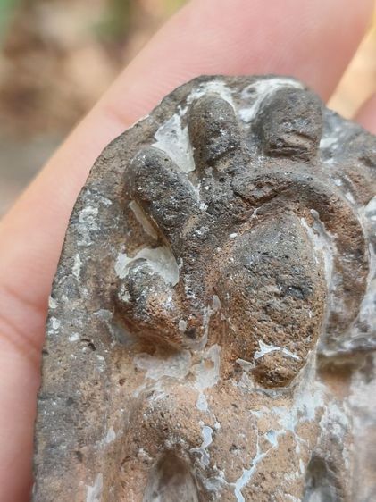 พระกรุนาดูนปรกเดี่ยวใหญ่ รูปที่ 4