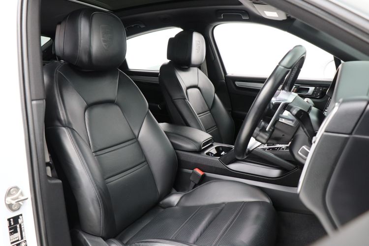 Porsche Cayenne 2022 3.0 S E-Hybrid 4WD Sedan ไฮบริด ไม่ติดแก๊ส เกียร์อัตโนมัติ ขาว รูปที่ 3