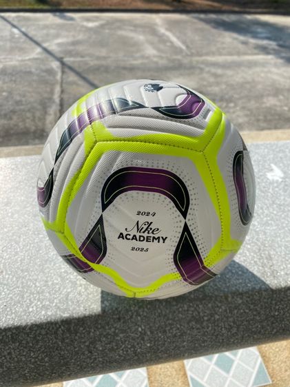 ลูกฟุตบอลเบอร์ 5 nike academy 2024 สภาพใหม่มาก