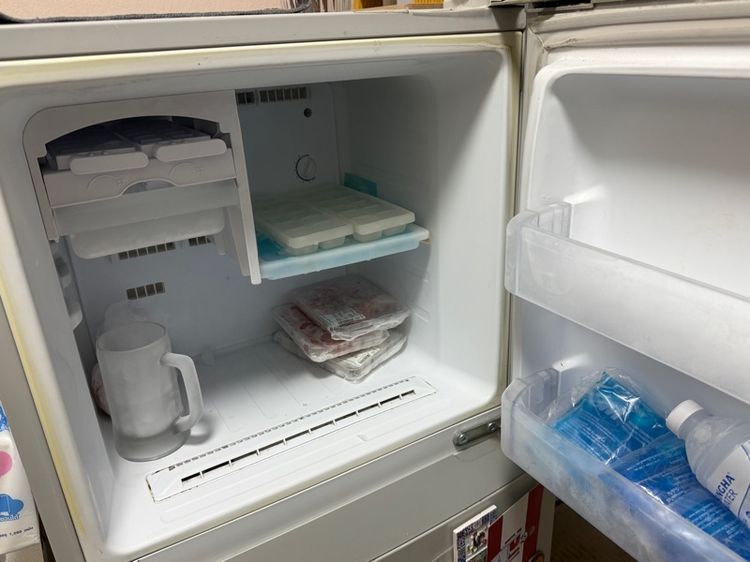 ตู้เย็น ซัมซุง Samsung มือสอง สีเทา 2 ประตู ใช้งานปกติ รูปที่ 3