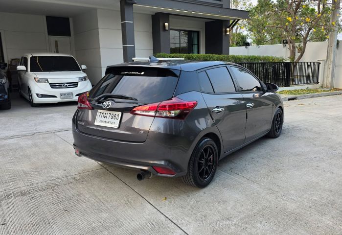 Toyota Yaris 2018 1.2 G Sedan เบนซิน ไม่ติดแก๊ส เกียร์อัตโนมัติ เทา รูปที่ 4