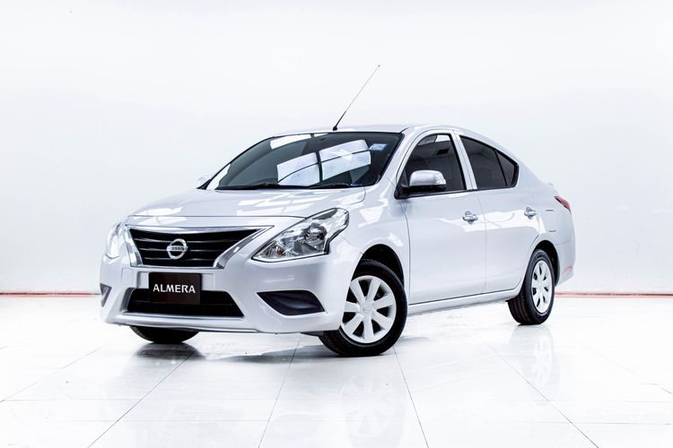 รถ Nissan Almera 1.2 E สี เทา