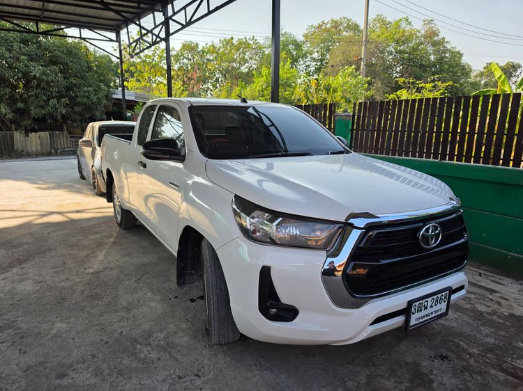 Toyota Hilux Revo 2021 2.4 Z Edition Entry Pickup ดีเซล เกียร์อัตโนมัติ ขาว รูปที่ 2