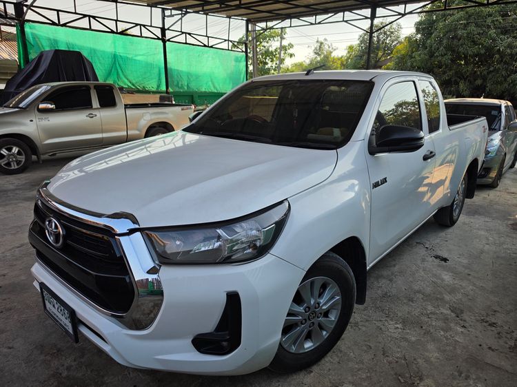 Toyota Hilux Revo 2021 2.4 Z Edition Entry Pickup ดีเซล เกียร์อัตโนมัติ ขาว รูปที่ 3