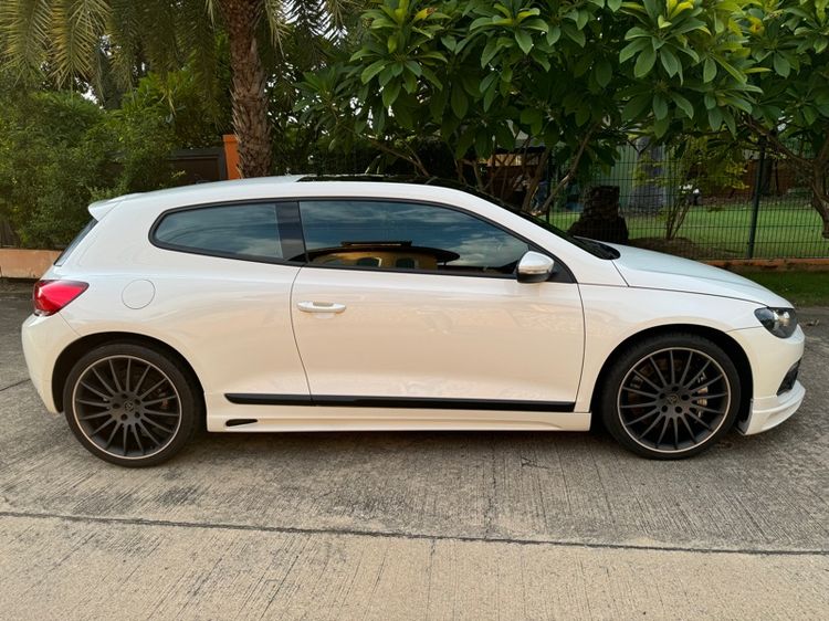Volkswagen Scirocco 2009 2.0 R Sedan เบนซิน ไม่ติดแก๊ส เกียร์อัตโนมัติ ขาว