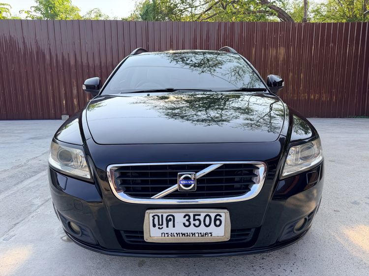 รถ Volvo V50 2.0 สี ดำ