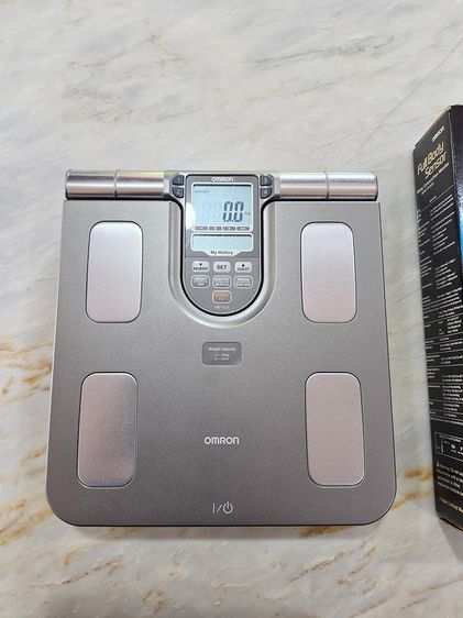 ขายเครื่องชั่งน้ำหนักอัจฉริยะ OMRON HBF-514C รุ่นท๊อป ตรวจวัดค่าสำคัญได้ทั่วร่างกาย อ่านค่าแม่นยำ เกรดโรงพยาบาลใช้ ซื้อมาเกือบหมื่น ขายถูก รูปที่ 2