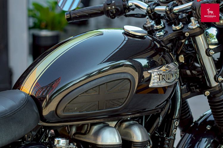 Triumph Thruxton900 ปี2016 สีดำ วิ่ง33,000Km. โช๊คหลังYSS รูปที่ 12
