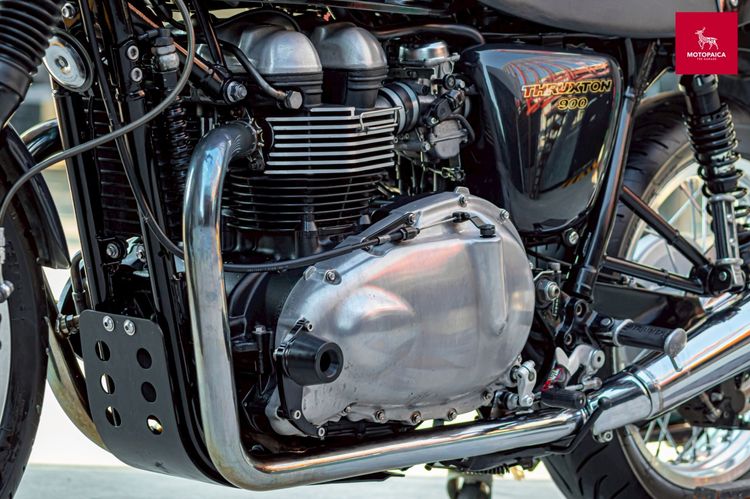 Triumph Thruxton900 ปี2016 สีดำ วิ่ง33,000Km. โช๊คหลังYSS รูปที่ 10