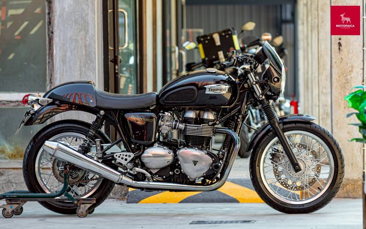 Triumph Thruxton900 ปี2016 สีดำ วิ่ง33,000Km. โช๊คหลังYSS รูปที่ 2