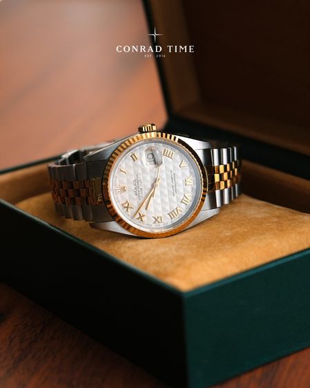 Rolex Datejust 16233 Ivory pyramid dial Two-Tone Jubilee 1992 36mm. Fullset  รูปที่ 4
