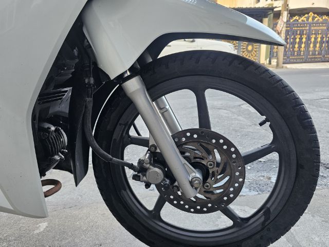 Honda Wave125i ปี2018สตาร์ทมือล้อแม็คกุญแจ2ดอกสภาพพร้อมใชเจ้าของขายเอง รูปที่ 5