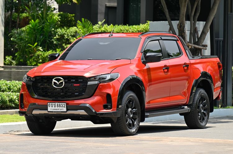 รถ Mazda BT-50 3.0 S Hi-Racer สี แดง