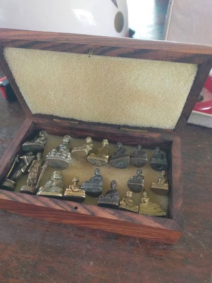 พระรูปหล่อยกกล่อง รูปที่ 2