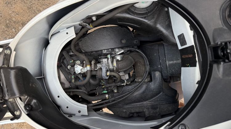 ขาย Vespa sprint 150 iget ปี 22 รูปที่ 10