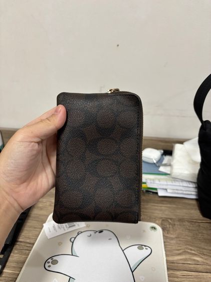 กระเป๋าคล้องมือ coach รูปที่ 4