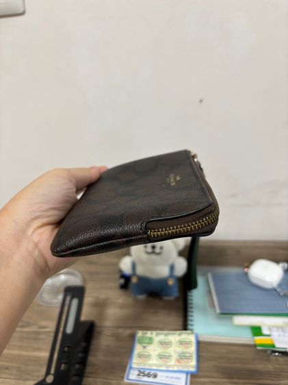 กระเป๋าคล้องมือ coach รูปที่ 7
