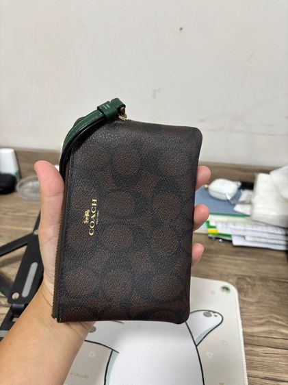 กระเป๋าคล้องมือ coach รูปที่ 3