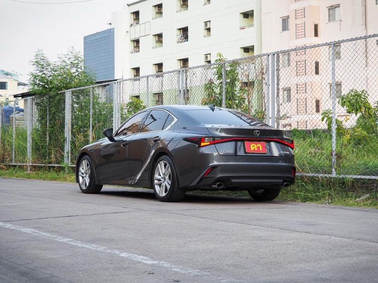 Lexus IS300h 2023 2.5 Luxury Sedan ไฮบริด ไม่ติดแก๊ส เกียร์อัตโนมัติ เทา รูปที่ 4