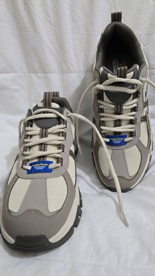 รองเท้าผ้าใบ หนังสังเคราะห์ UK 7.5 | EU 41 1/3 | US 8 เนื้อ Skechers รุ่นในตระกูล D'Lites หรือกลุ่ม Heritage Trail