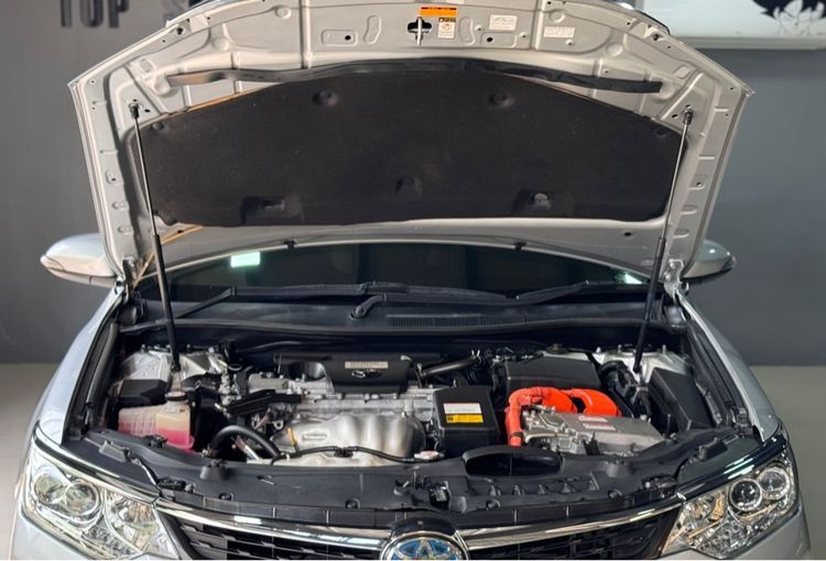 Toyota Camry 2017 2.5 Hybrid Premium Sedan เบนซิน ไม่ติดแก๊ส เกียร์อัตโนมัติ บรอนซ์เงิน รูปที่ 4