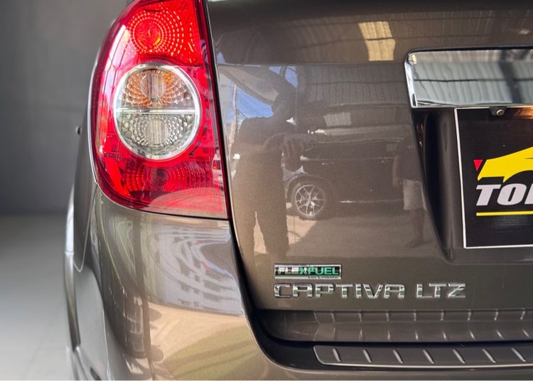 Chevrolet Captiva 2012 2.4 LTZ 4WD Utility-car เบนซิน ไม่ติดแก๊ส เกียร์อัตโนมัติ น้ำตาล รูปที่ 4