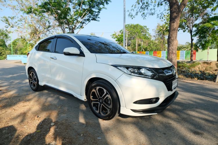 รถ Honda HR-V 1.8 E Limited สี ขาว