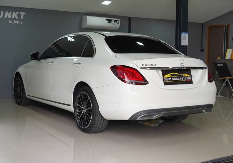 Mercedes-Benz C-Class 2018 C220 Sedan ดีเซล ไม่ติดแก๊ส เกียร์อัตโนมัติ ขาว รูปที่ 4