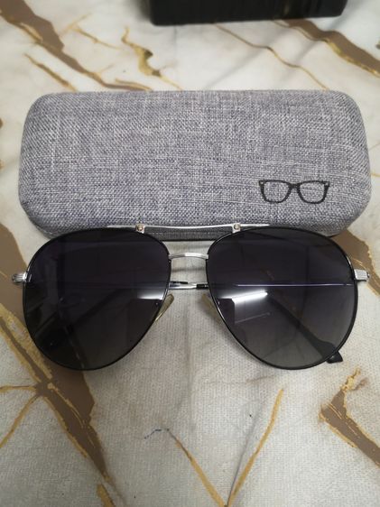 แว่นตา​playboy รูปที่ 2