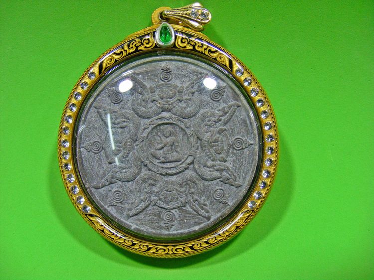 ดวงตราอาถรรพณ์ชัยมหานาถ พุทธคุณครอบจักรวาล สวยเข้มขลัง