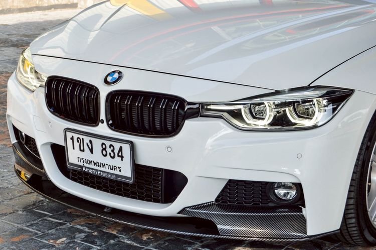 BMW Series 3 2018 320d Sedan ดีเซล ไม่ติดแก๊ส เกียร์อัตโนมัติ ขาว รูปที่ 2